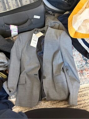 Zara Gray Women's Single-Button Blazer